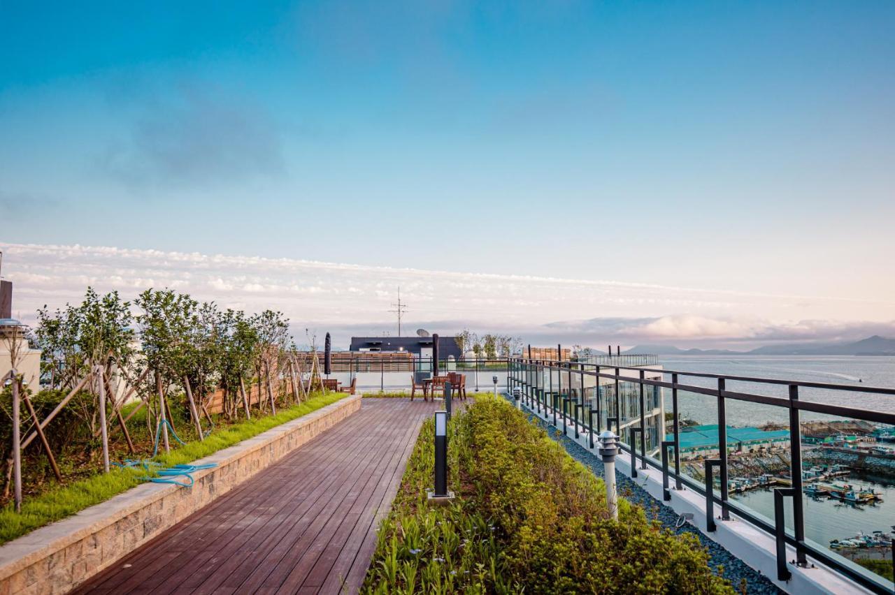 Ocean Marina Suite View Yeosu Ngoại thất bức ảnh