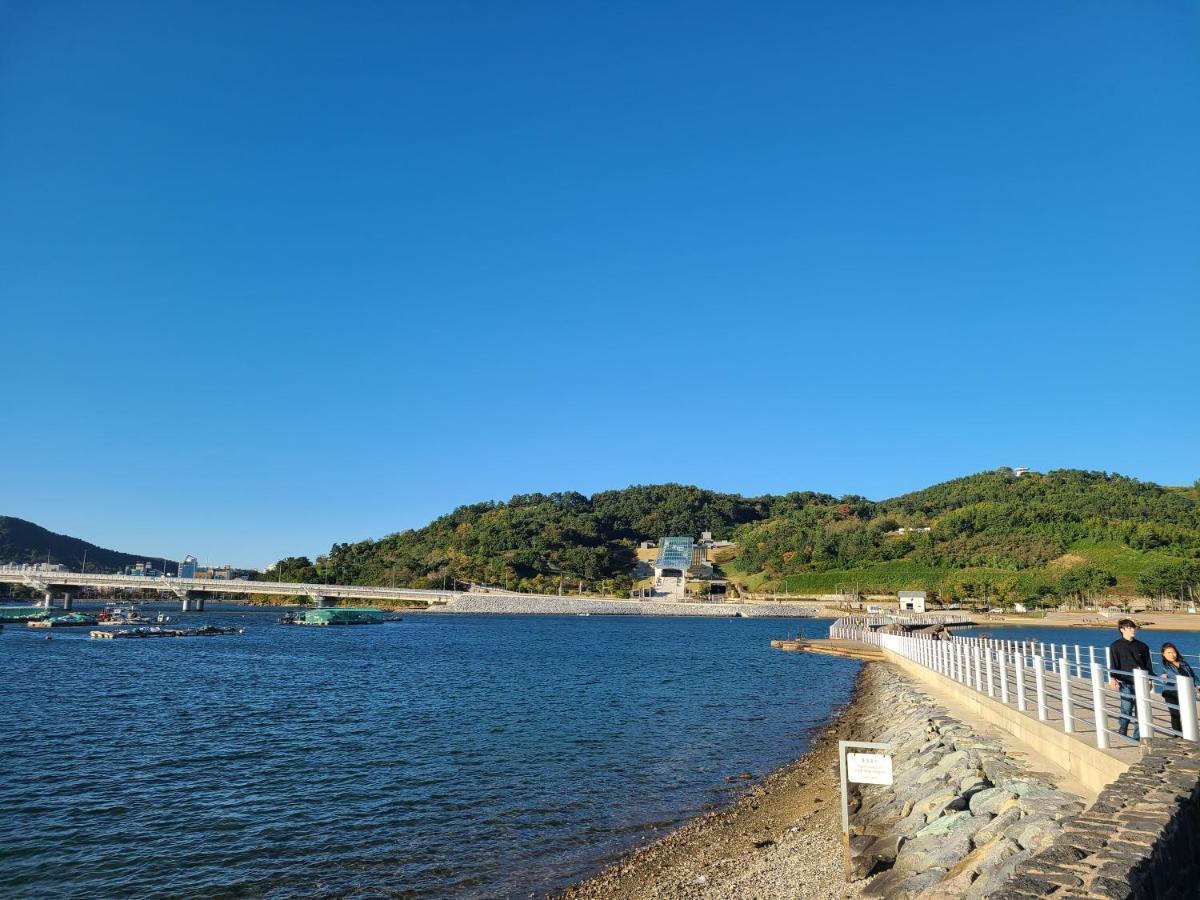 Ocean Marina Suite View Yeosu Ngoại thất bức ảnh